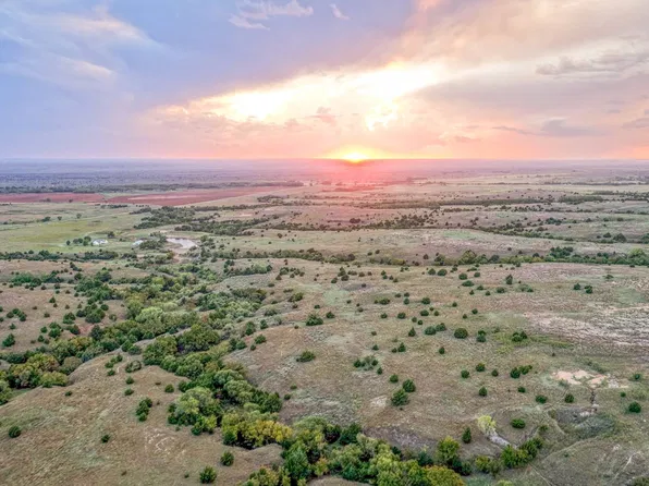 640 Grant Rd, Waynoka, OK 73860