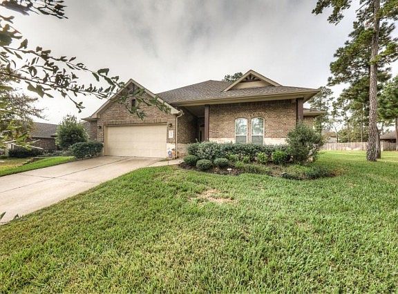 2nd image of 1939 Honey Laurel Dr