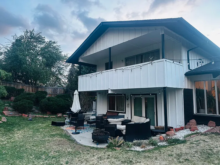 4453 S Xenia St — Photo 2