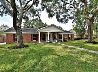 7810 Braes Meadow Dr, Houston, TX 77071
