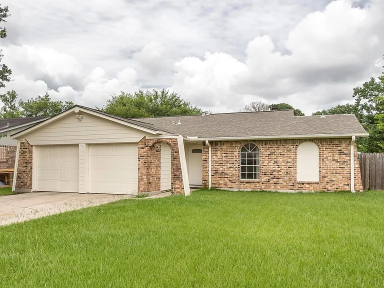 13402 T C Jester Blvd — Photo 1