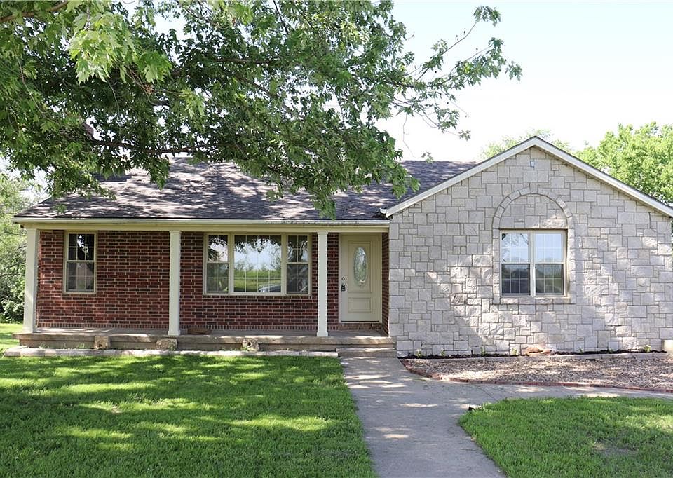 1st image of 17568 Kansas Ave