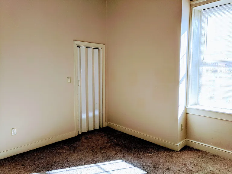 1731 E. Main Street — Photo 18