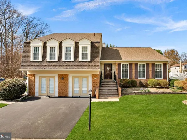 6208 Ormandy Dr, Burke, VA 22015