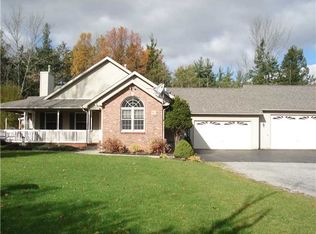 1952 Harvey Rd, Grand Island, NY 14072