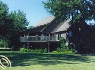 1610 River Rd, Saint clair, MI 48079