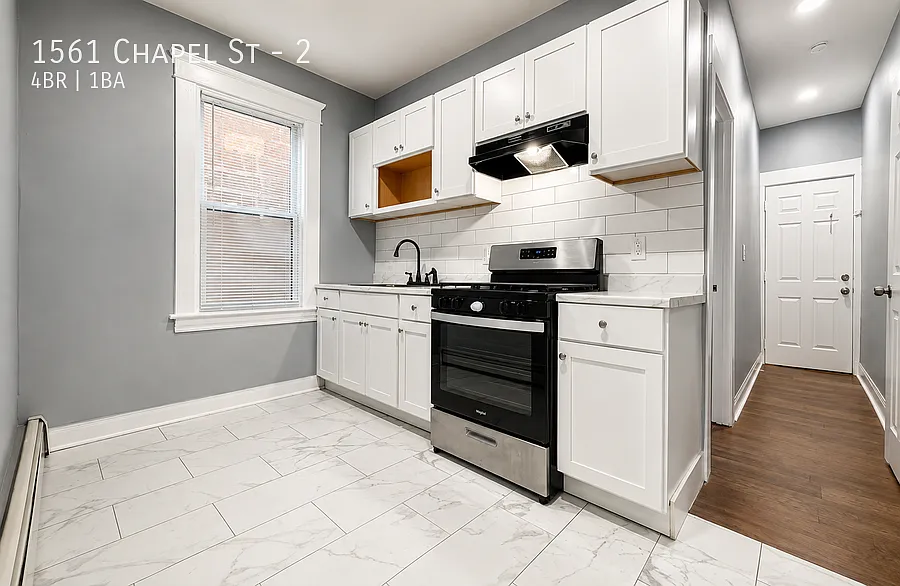 1561 Chapel St - 2 — Photo 2
