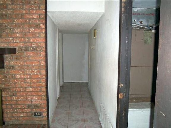 5th image of 8017 Trimble Dr