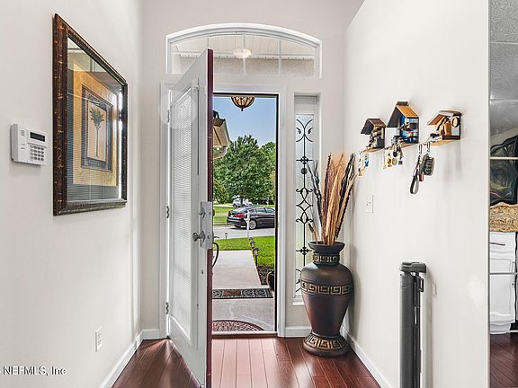2nd image of 204 CONNER Court