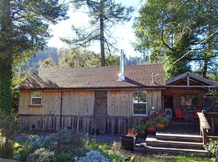 36 McKenzie Dr, Redway, CA 95542
