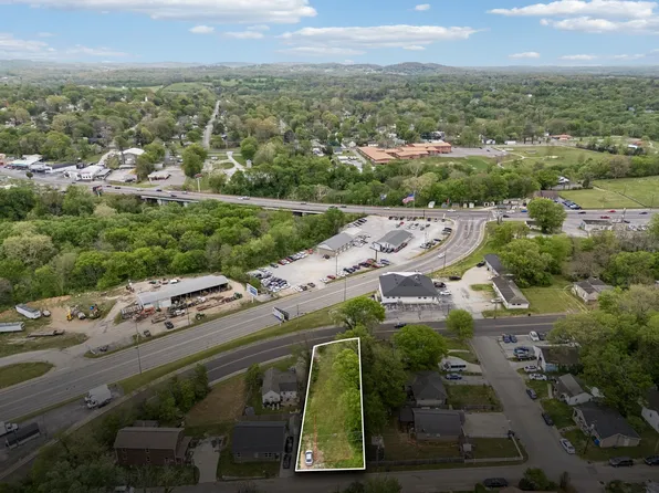 205 N High St, Columbia, TN 38401