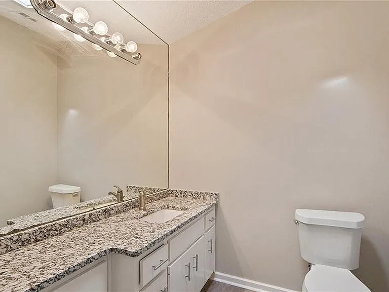 4200 Gunnin Rd — Photo 29