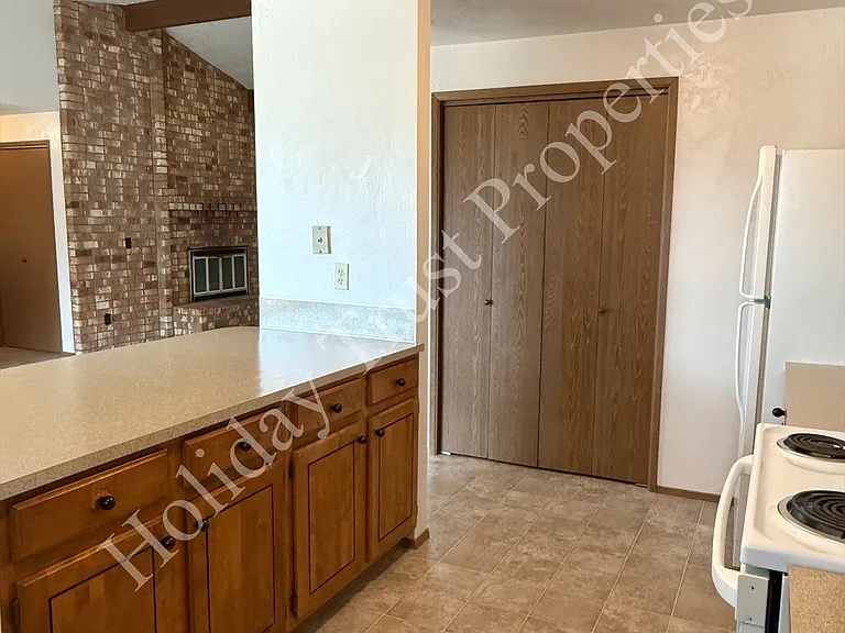 3626B Lorne St SE — Photo 6