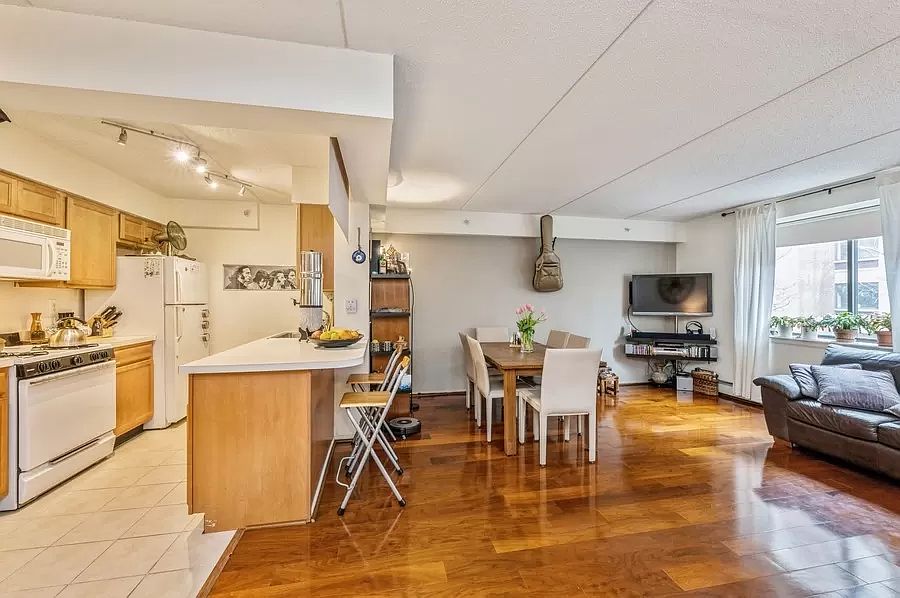 1st image of 333 E 119th St APT 2A
