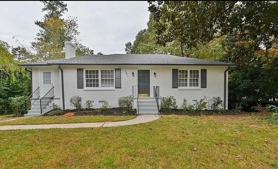 1st image of 381 Hilderbrand Dr