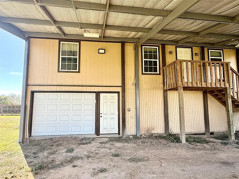 9013 Puritan Way — Photo 3