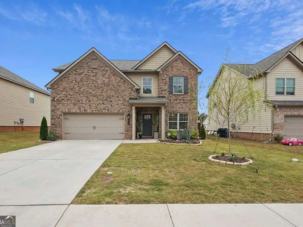 824 Lakehaven Ln, Loganville, GA 30052