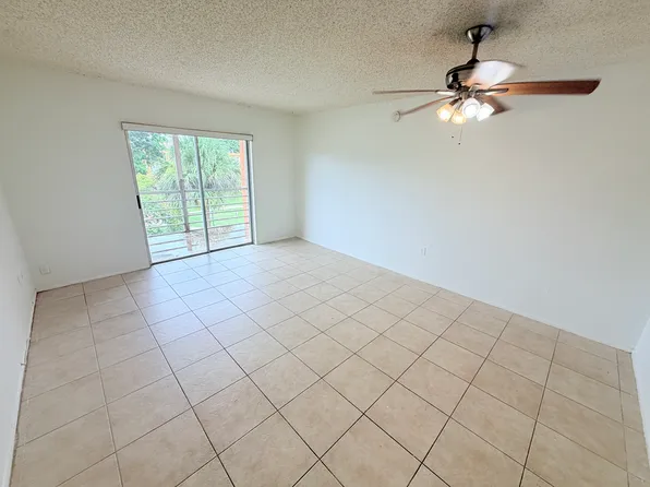 4304 NW 9th Ave, Deerfield Beach, FL