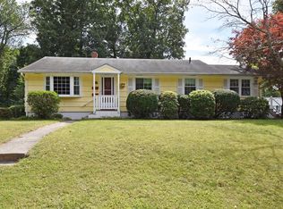 32 Saratoga Dr, Worcester, MA 01606