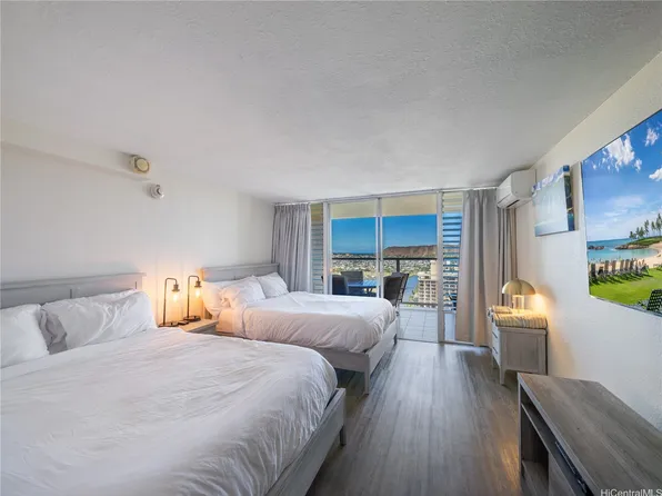 445 Seaside Ave APT 3703, Honolulu, HI 96815