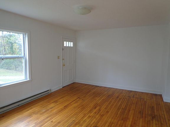 2nd image of 31 Foley Dr