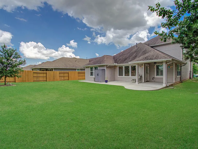 2524 Hagerman Ct — Photo 38