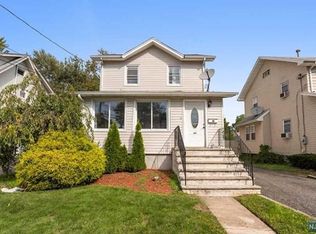 69 Carnation St, Bergenfield, NJ 07621