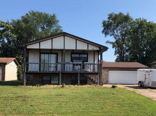 843 Saint Benedict Dr, Cahokia, IL 62206