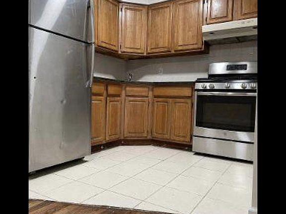 2nd image of 6676 69th St Floor 3