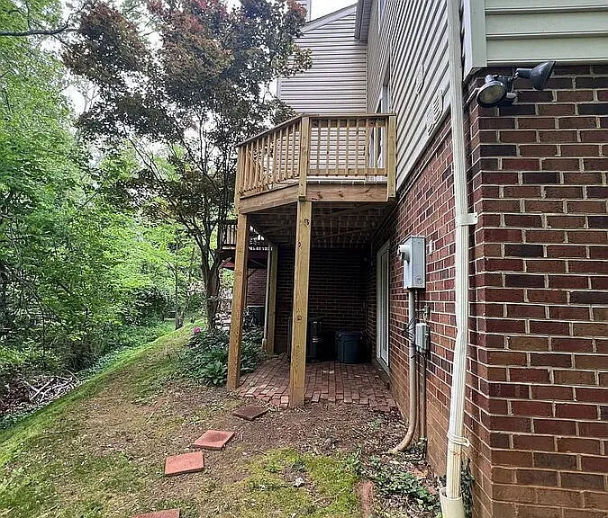 1000 Huntwood Ln — Photo 6