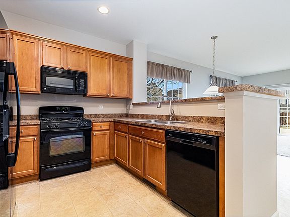 4th image of 1606 Kettleson Dr