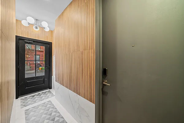 Rented by Vector New York, LLC | media 41