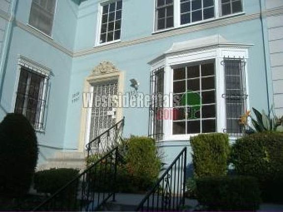 exterior - bay window