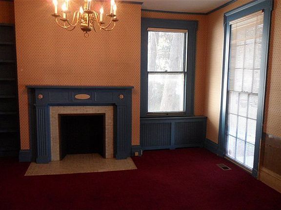 3rd image of 303 Clinton Ave