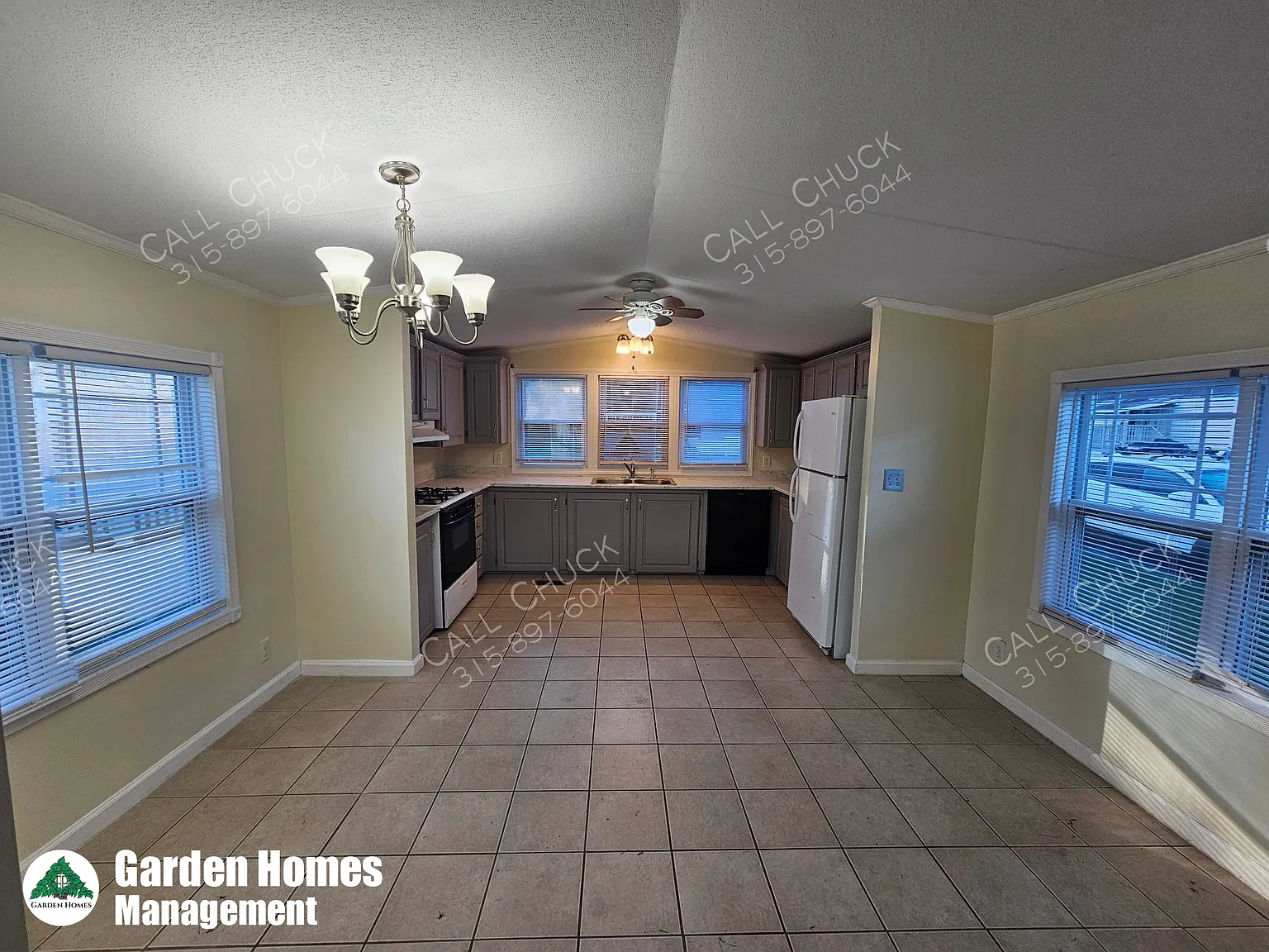 401 Peck Rd — Photo 3