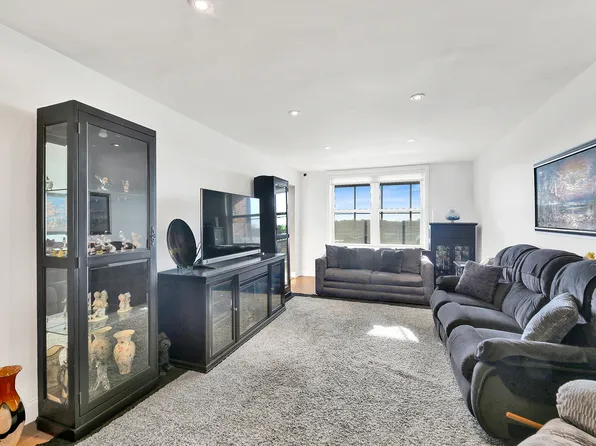 2711 Avenue X image 8 of 22