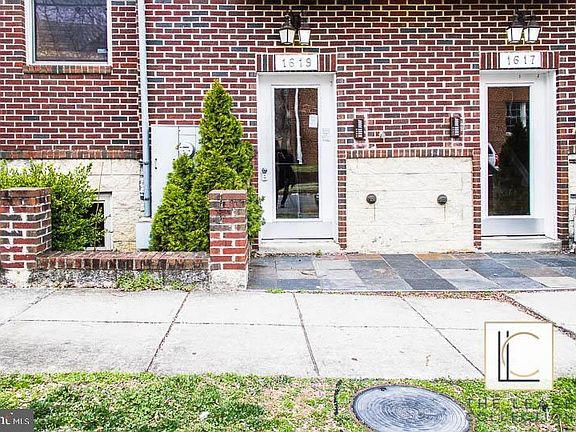 2nd image of 1619 21st Pl SE APT 102