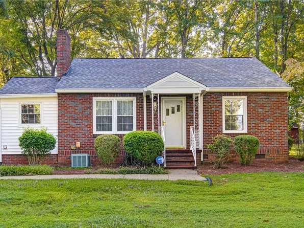 7285 Belews Creek Rd, Belews Creek, NC 27009