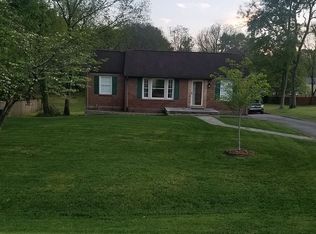916 Joyce Ln, Nashville, TN 37216