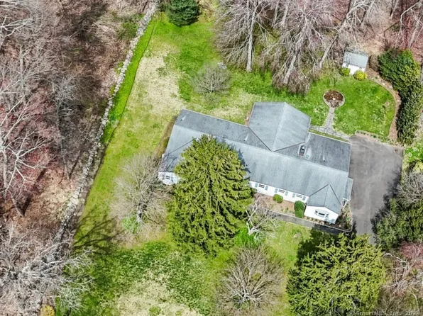 511 Roxbury Rd, Stamford, CT 06902