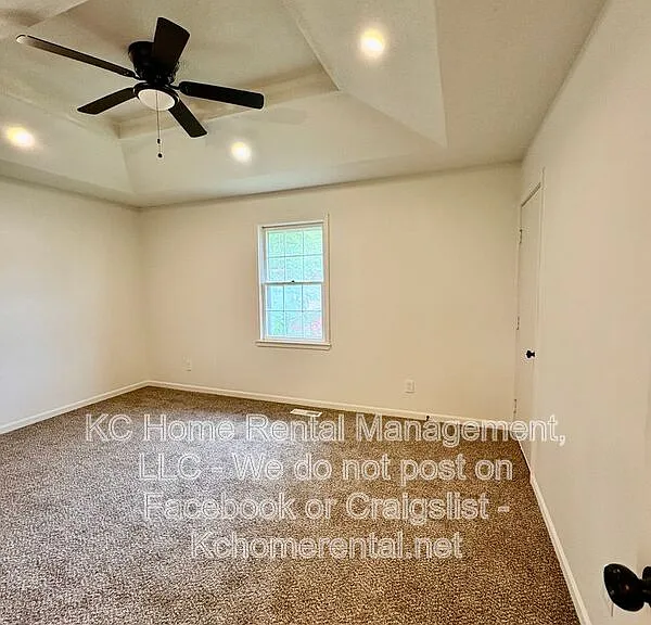307B E Main St — Photo 19