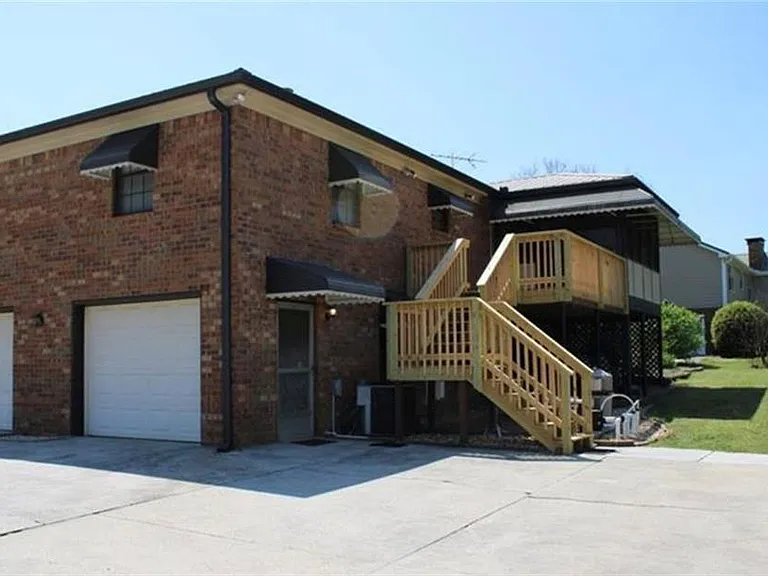 426 Atlanta Hwy — Photo 2