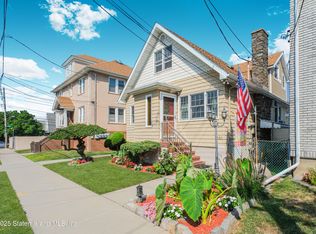 169 Van Cortlandt Ave, Staten Island, NY 10301