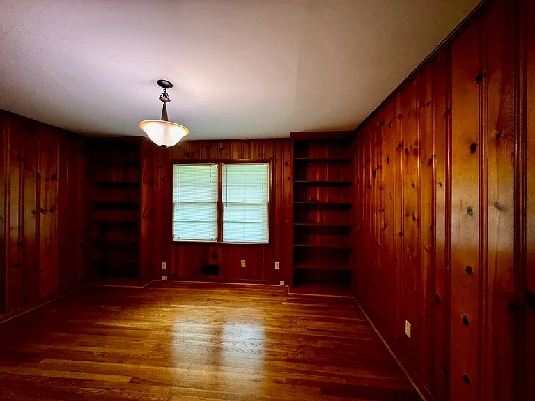 180 Westwood Ave — Photo 11