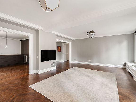 4th image of 235 W 71st St APT 6A