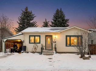 11 E Ridgebrook Dr SW, Airdrie, AB T4B1A9
