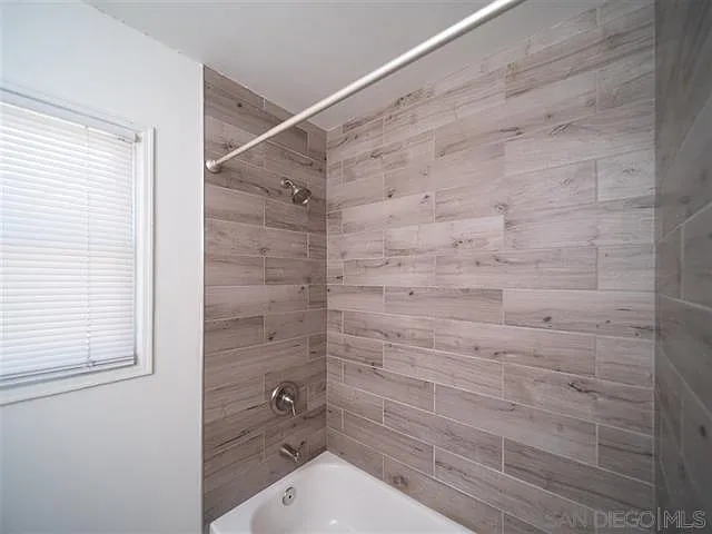 4960 63rd St — Photo 12