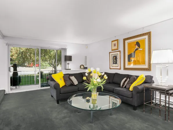 6105 Lincoln Dr APT 136, Edina, MN 55436