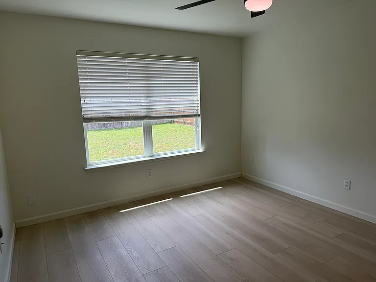 1016 Starlight Dr — Photo 21
