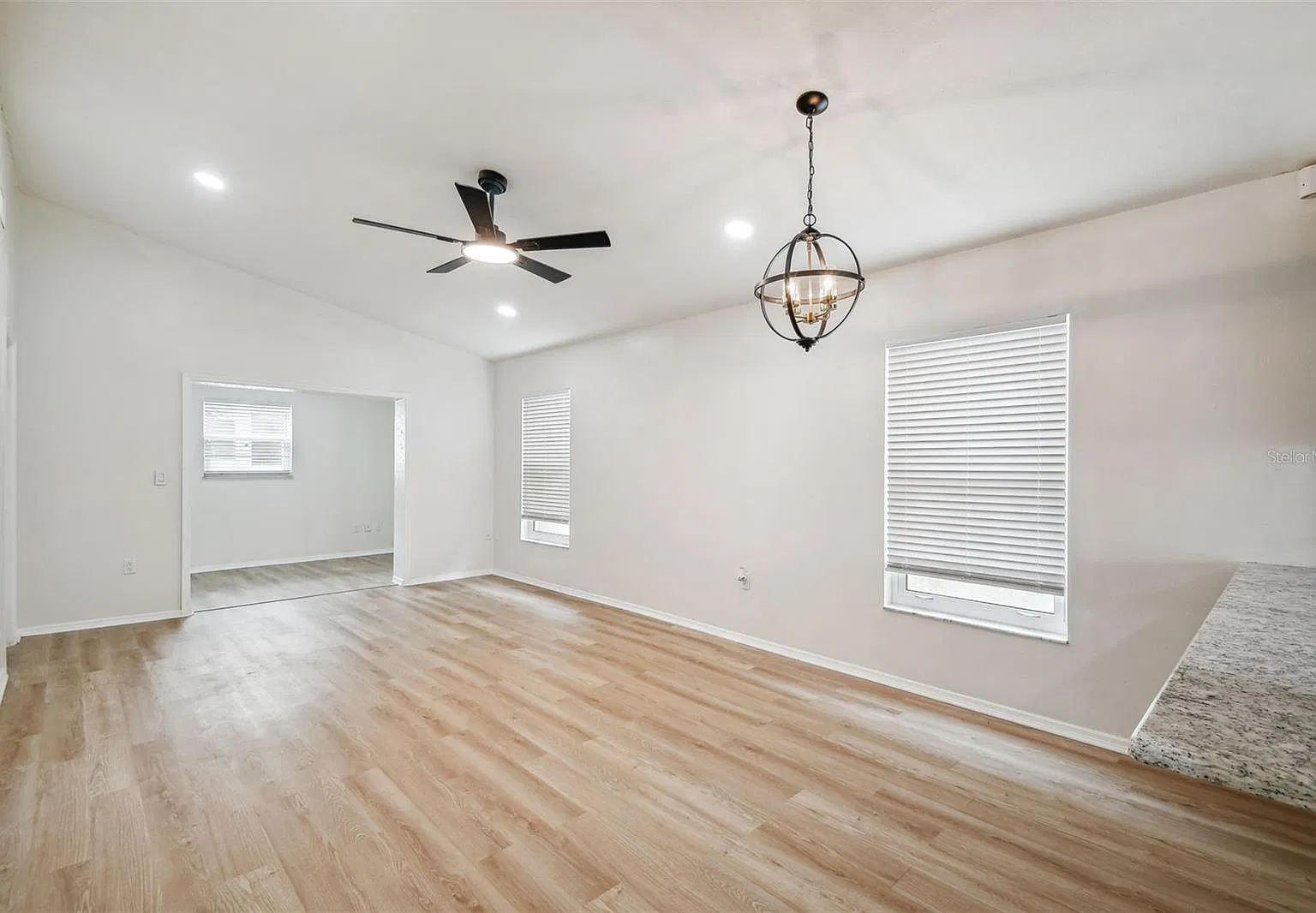 2 bed, 1186 sqft, $1,950 — Photo 4